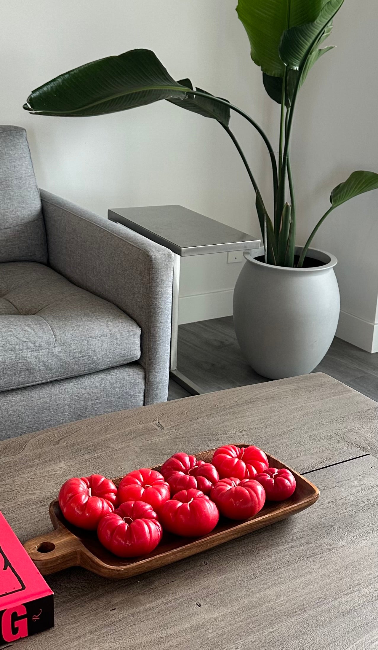 Tomato Candle